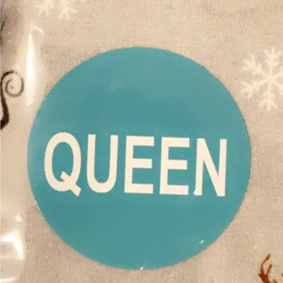 NWT Rae Dunn Christmas Holiday Seasonal Queen Sheet Set ~ SANTA/BELIEVE/Gray - Picture 3 of 6